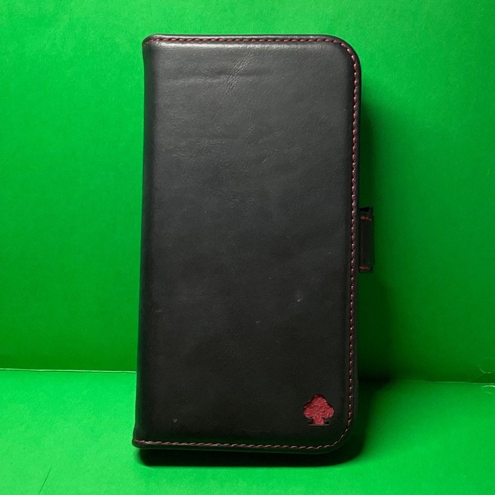 Black Leather  iPhone 13 PRO Case
Porter Riley London